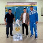 Чемпион голосует за будущее своей страны