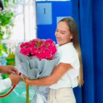 Қос ғашық табысты: Алматы облысының сайлау учаскесінде жігіт сүйіктісіне сөз салды