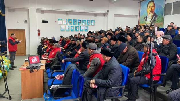 Народная партия Казахстана провела встречу с избирателями села Шелек