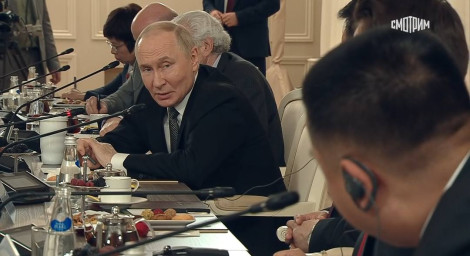 «Я не вижу никаких осложняющих моментов в развитии наших отношений» — Владимир Путин