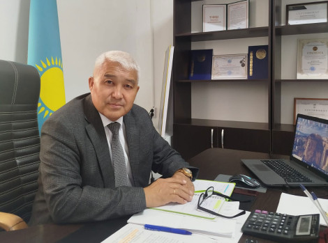 Жүйелі жұмыс атқарылғанымен, мән беретін мәселе де жетерлік