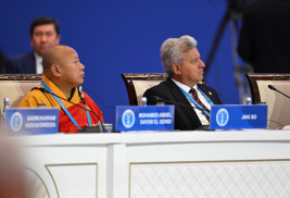 Мемлекет басшысы инновацияны, соның ішінде жасанды интеллектіні кеңінен енгізуге тоқталып, ұлттық экономиканы жаппай цифрландыру идеясы биылғы Жолдауының арқауы болғанына назар аударды