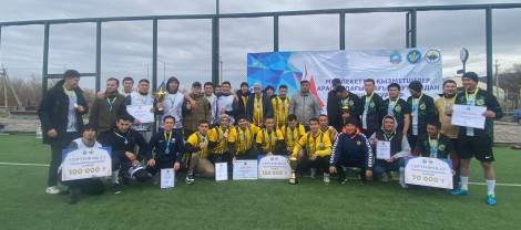 Жасыл алаңда жарысты