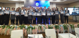 Предновогодние подарки для сельской детворы