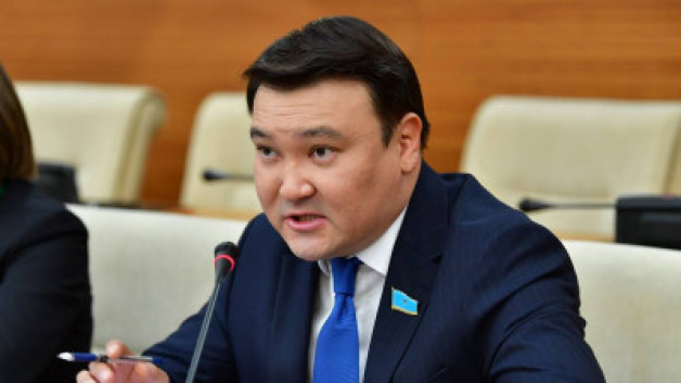 Халық Кеңесі арқылы қоғамның кең топтарын саяси өмірге тарту мүмкіндігі туады