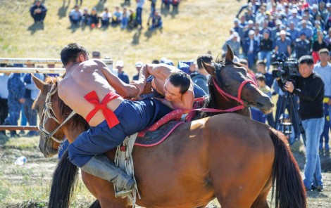 Ата заң мен Астанаға арналған аламан