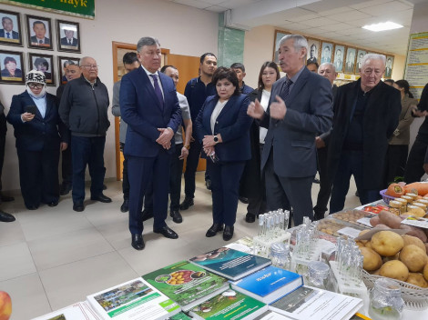 Открыли заводы по подработке семян