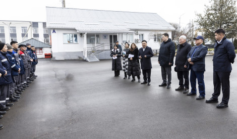 Коалиция өкілдері аудандық электр желілері мекемесінің ұжымымен кездесті
