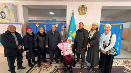 Алматы облысында ғасыр жасаған әже референдумда өз таңдауын жасады