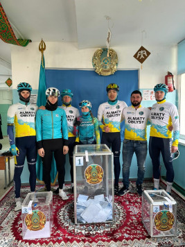 «На велосипеде — на референдум»