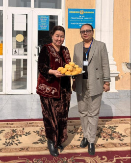 И ЗВУЧАТ НА УЧАСТКЕ ПЕСНИ