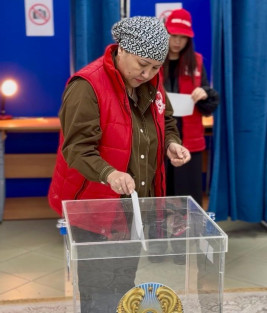 Сотрудники «Шин-Лайн» проголосовали на референдуме в Илийском районе