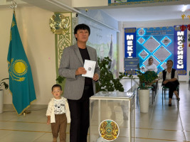 ҚАРАСАЙДА ТАНЫМАЛ ӘНШІ ӨМІРҚҰЛ АЙНИЯЗОВ ҚҰРЫЛТАЙҒА ҚАТЫСТЫ ӨЗ ТАҢДАУЫН ЖАСАДЫ