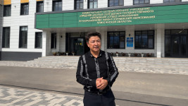 ИЗВЕСТНЫЙ ТЕЛЕВЕДУЩИЙ КАЗБЕК КАСЫМ 23 АВГУСТА ПРОГОЛОСОВАЛ НА ВЫБОРАХ В КУРУЛТАЙ И СДЕЛАЛ СВОЙ ВЫБОР