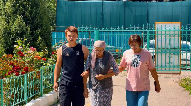 «Үш ұрпақ – бір сайлау учаскесінде»