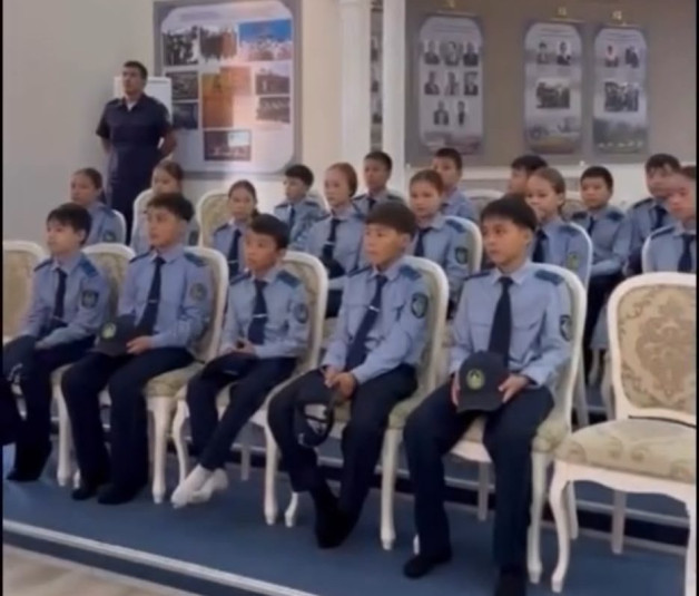 Жас сақшылар жыр алыбының музейіне барды